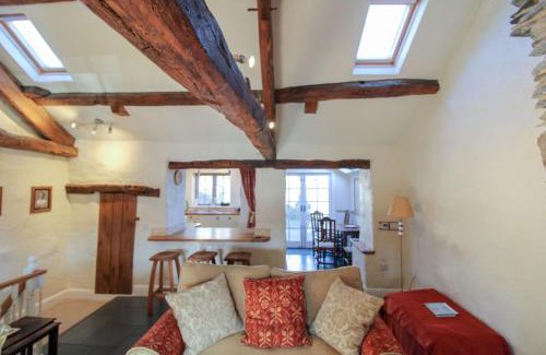Staveley Casa | Seed Howe Staveley