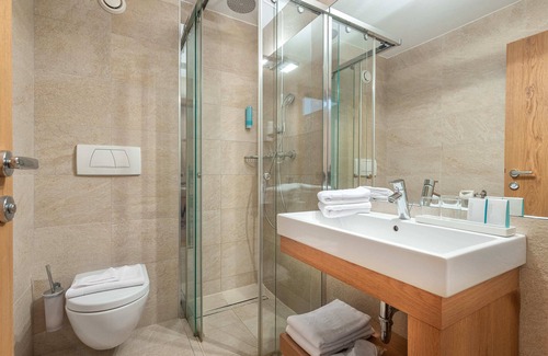 Tschoran Hotel | Seehotel Urban