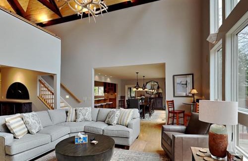Swanton Casa | Seek A Sunset