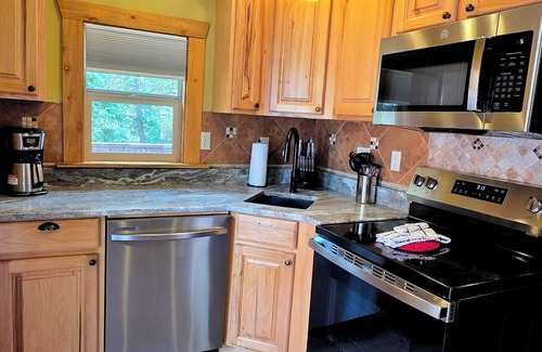 Estes Park Cabaña | Seeking a cozy escape in the heart of the Rockies? Look no further!