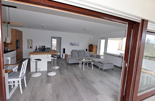 Ohningen Apartamento | SEENZEIT - NUEVO, CON VISTA AL MAR IMPRESIONANTE