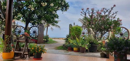 Prachuap Khiri Khan Casa | SeeSea Thai wooden house on beachfront