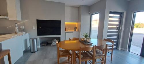 Britannia Bay Apartamento | SeeSkattie