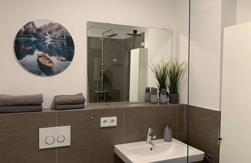 Herrsching am Ammersee Condominio | Seetraum Luna nur 150 Schritte zu Deutschlands Längster Seepromenade ...