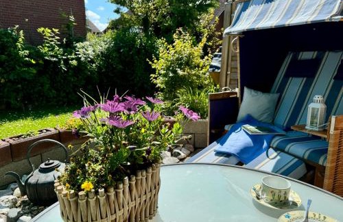 Schoenhagen Apartamento | SEGELund - Zeit für uns- ruhige und sonnige Ferienwohnung mit Terrasse und Garten nahe Strand und Ostsee