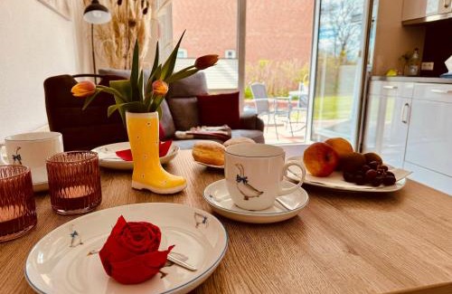 Schoenhagen Apartamento | SEGELund - Zeit für uns- ruhige und sonnige Ferienwohnung mit Terrasse und Garten nahe Strand und Ostsee