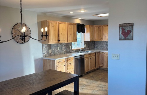 Selah Casa | Selah Country, elbow room, acreage, view!