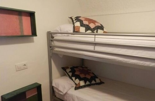 Avinyonet de Puigventos Cabaña | Casa rural (alquiler íntegro) Can Barraca para 5 personas
