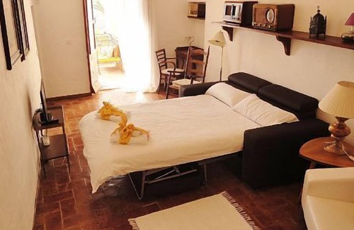Avinyonet de Puigventos Cabaña | Casa rural (alquiler íntegro) Can Barraca para 5 personas