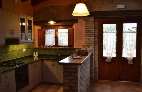 Sant Bartomeu del Grau Cabaña | Casa Rural con WiFi gratis, piscina comunitaria, BBQ a 13km de Vich