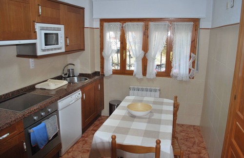 Soto de Cangas Apartamento | Aptos rurales Camino Picos de Europa, a 5 min de Cangas de Onis y Covadonga