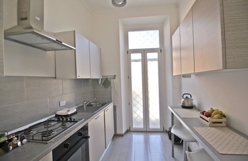 Rione III Colonna Apartamento | Al Apartamento Romano Ático