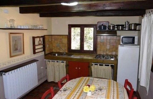 Navalsaz Cabaña | Casa rural (alquiler íntegro) La Colmena para 6 personas