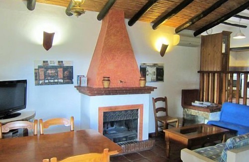 Alora Cabaña | Casa rural (alquiler íntegro) El Chorro Villas para 4 personas