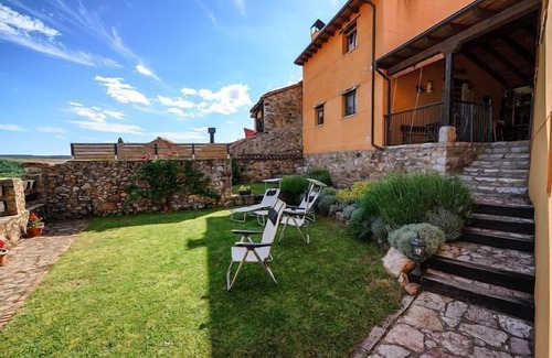 Brugos de Fenar Cabaña | Casa rural I (alquiler íntegro) El Henar del Rey para 4 personas