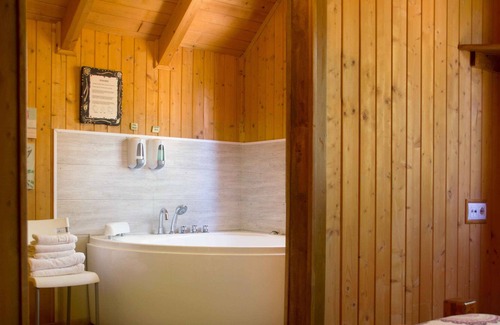 Prades Casa | Casa de madera con bañera hidromasaje (2 pers)