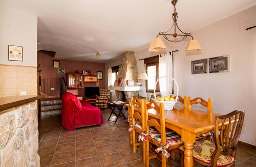 Hoyos del Espino Cabaña | Casa rural (alquiler íntegro) El Leñador I para 5 personas