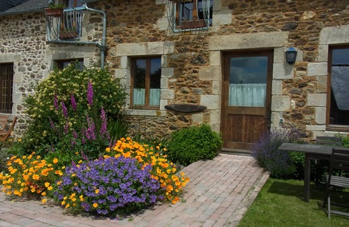 Corseul Cabaña | Casa rural (alquiler íntegro) La Julerie para 4 personas