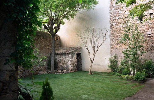Vilanant Cabaña | Preciosa masia con jardín y piscina para 16 personas, ideal familias y amigos