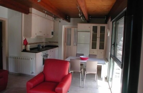 Salinas Cabaña | Casa rural en plena naturaleza con jardín privado , chimenea y wifi