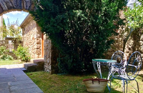 Sotosalbos Cabaña | SALTUS ALVUS-CASITA DEL JARDIN casita con encanto 2p Sotosalbos 10’ de Segovia