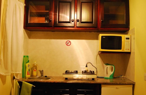 La Gaulette Casa | Self Catering Bungalows Estudio con piscina privada y vistas al mar