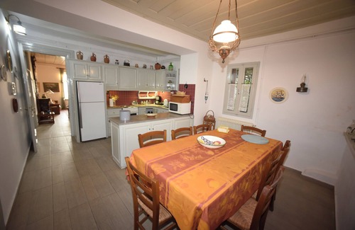 Mithimna Villa | Gite Villa con piscina privada y vistas al mar