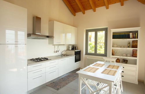 Cadenabbia Apartamento | SELF CHECK IN, PRIVATE PARKING, MESMERIZING VIEWS!