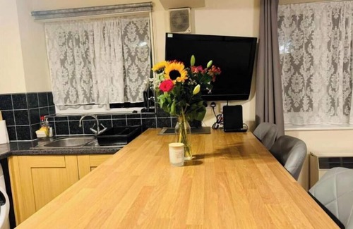 Ladywell Apartamento | Self contained 1 bed flat next to transport for Canary Wharf and Excel