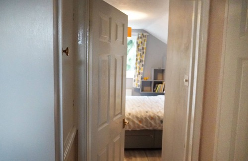 Wantage Apartamento | Self contained cosy Annexe, with patio, and privacy guaranteed.