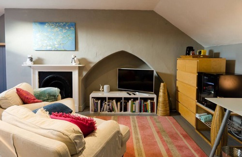 Tiverton Apartamento | buhardilla autónomo en mi casa - por favor, echa un vistazo a Airbnb comentarios!