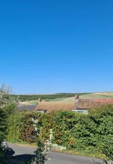 Saltdean Casa | Self contained room with ensuite and kitchenette and wifi