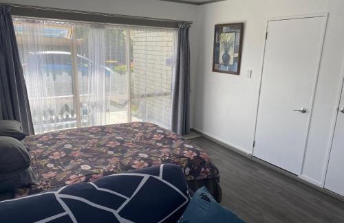 Hamilton Casa | Self Contained Unit, Private Bathroom, Private Entrance, Close to Shops & Hospital Homestay