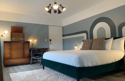 Northeast Miami Hotel | Selina Gold Dust