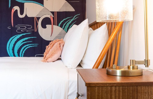 Northeast Miami Hotel | Selina Gold Dust