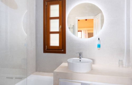 Limni Hotel | Selina Kaminos Evia