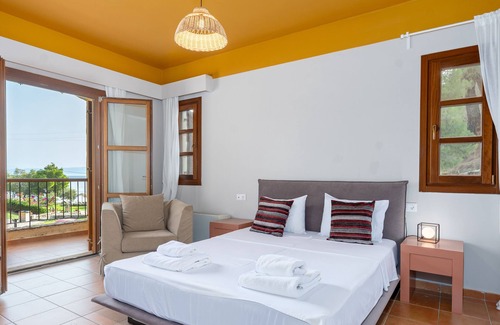 Limni Hotel | Selina Kaminos Evia