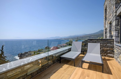 Lefktron Apartamento | Selini Penthouse Suite