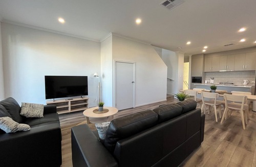 Adelaide Casa | Semaphore Beach Front Home With Sea Views