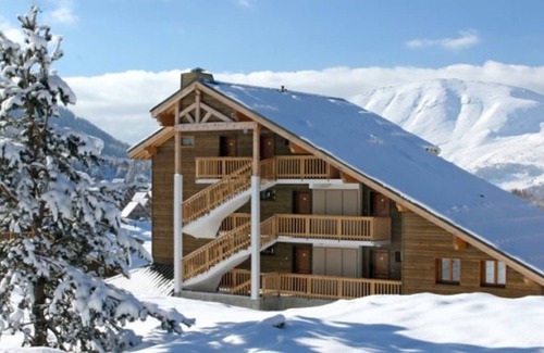 La Joue du Loup Chalet De Esquí | Chalet adosado 3 piezas, 8 pers. con terraza y aparcamiento en La Joue du Loup