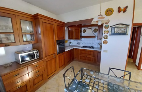 Loreto Casa | Casale al Mare 2 (aire acondicionado la casa adosada con parking wi-fi y bicicleta)