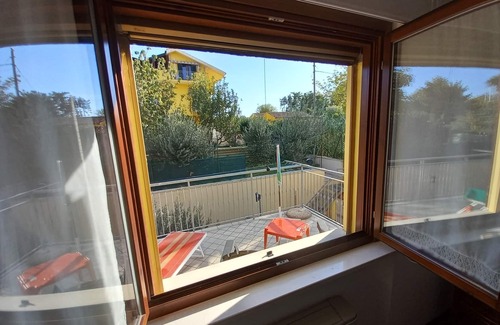 Loreto Casa | Casale al Mare 2 (aire acondicionado la casa adosada con parking wi-fi y bicicleta)