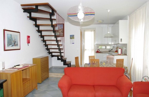 Mazzaforno Villa | Villa adosada con piscina, a 600 metros de una playa de arena.