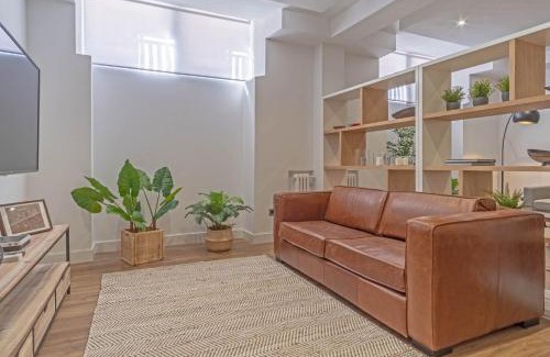 Recoletos Apartamento | Semisótano cercano al Retiro Lagasca Retiro II