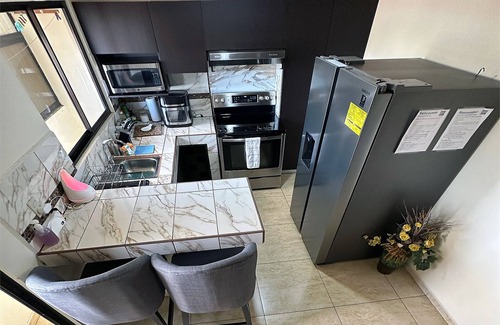 Cacique Apartamento | Senderos Apartment, Self Check-in, Aeropuerto SJO