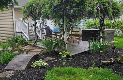 Olean Casa | Seneca Heights Oasis with Hot Tub