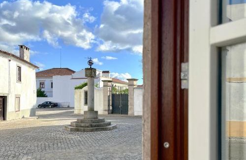 Gaviao Casa | Senhora da Praça