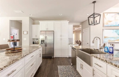 Senoia Casa | Senoia luxury Secluded Home w/ Master on Main