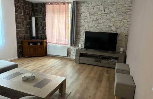 Senones Apartamento | Senones appartement vue chateau