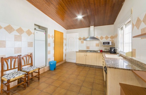Luchente Villa | SENSACIONS - Villa con piscina privada en Llutxent. WiFi Gratis